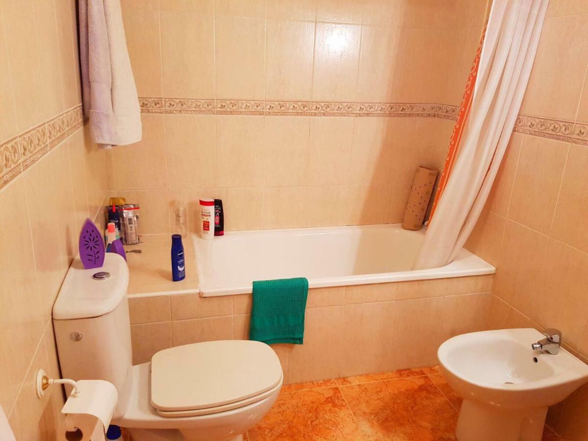 Sunny Appartment In The Center Torrevieja Exterior foto